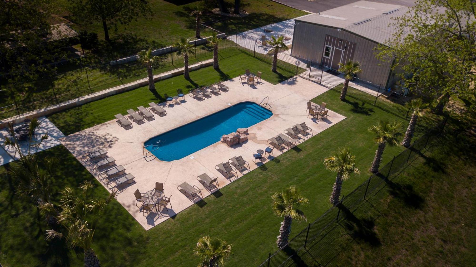 Rivercity Rv Park Ню Браунфелс Екстериор снимка